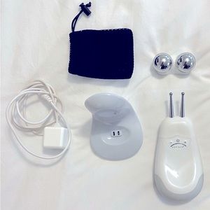 EUC NuFace Trinity with Lip/Eye Attachment